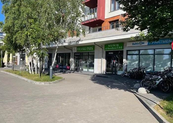 Klif y Polanki Park